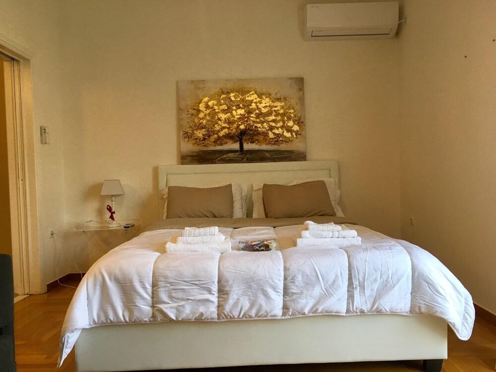 Top Sightseeing 3Rd Floor Studio On A Paved Road! Atenas Exterior foto