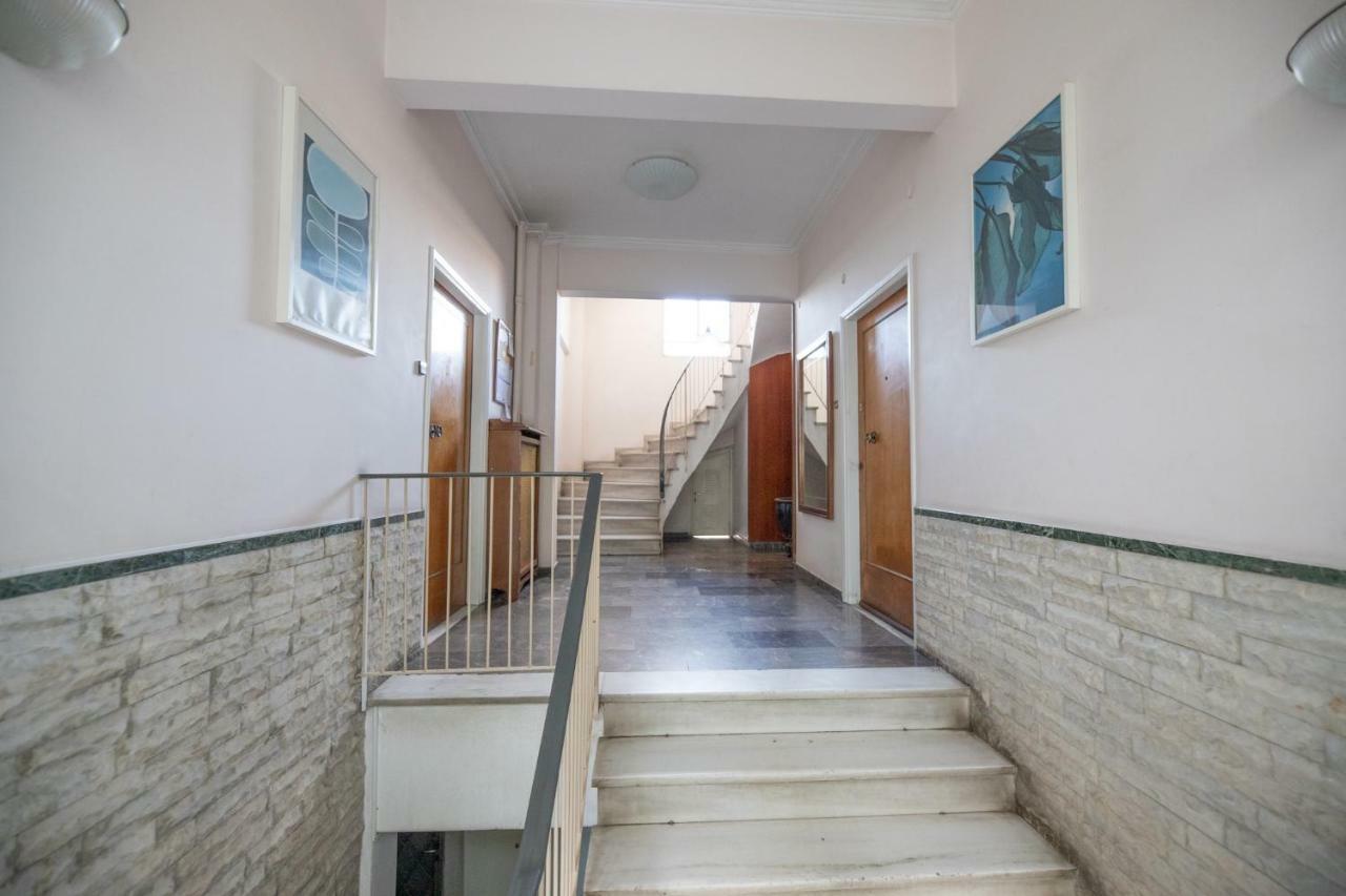 Top Sightseeing 3Rd Floor Studio On A Paved Road! Atenas Exterior foto