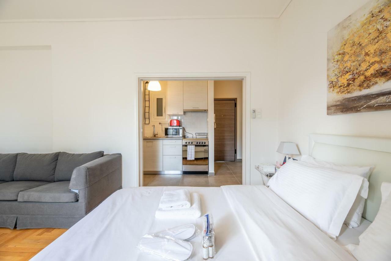 Top Sightseeing 3Rd Floor Studio On A Paved Road! Atenas Exterior foto